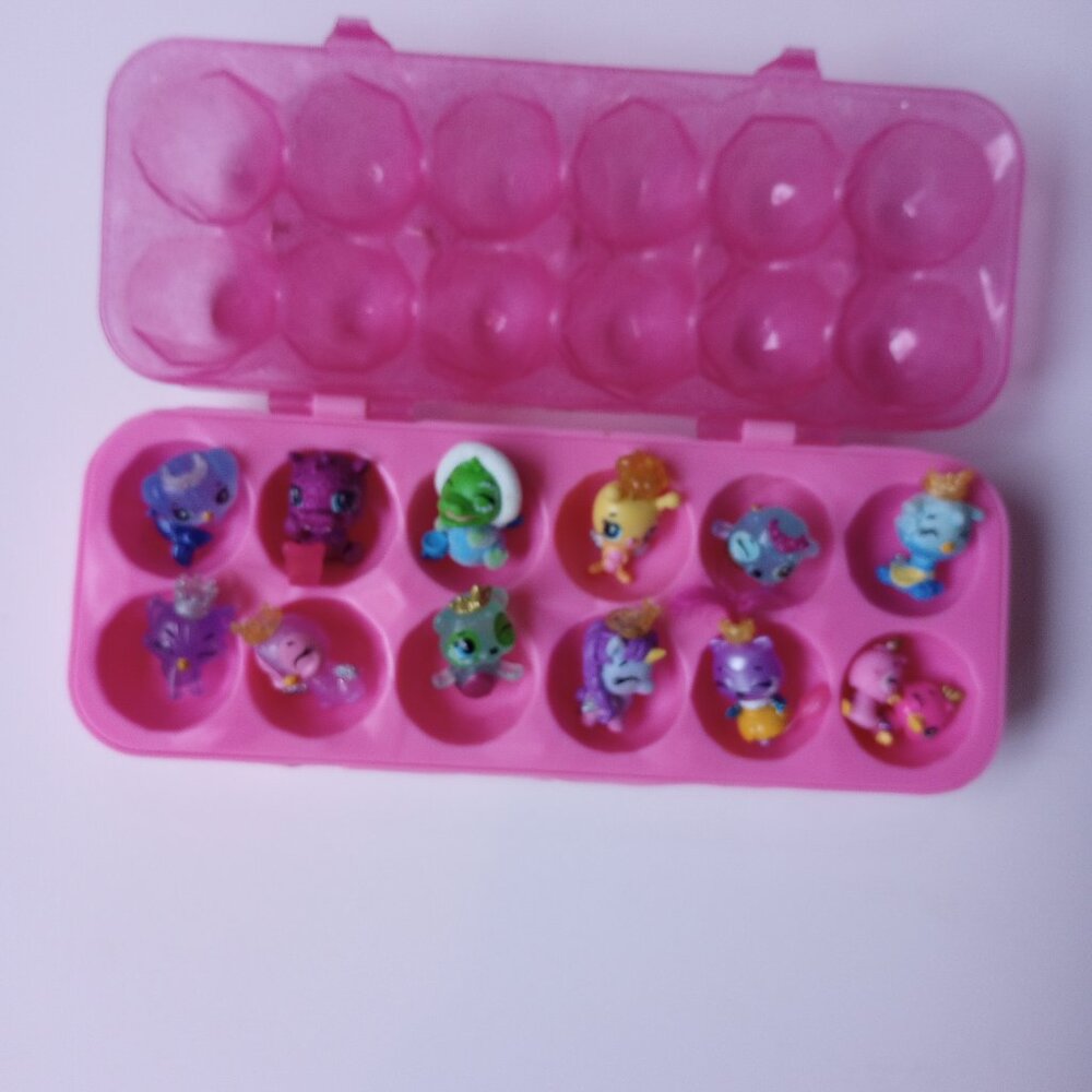Hatchimals Mini Collectibles egg carton kit have fun colorful